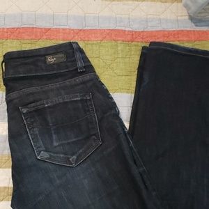 EUC Paige Hidden Hills size 27 jeans